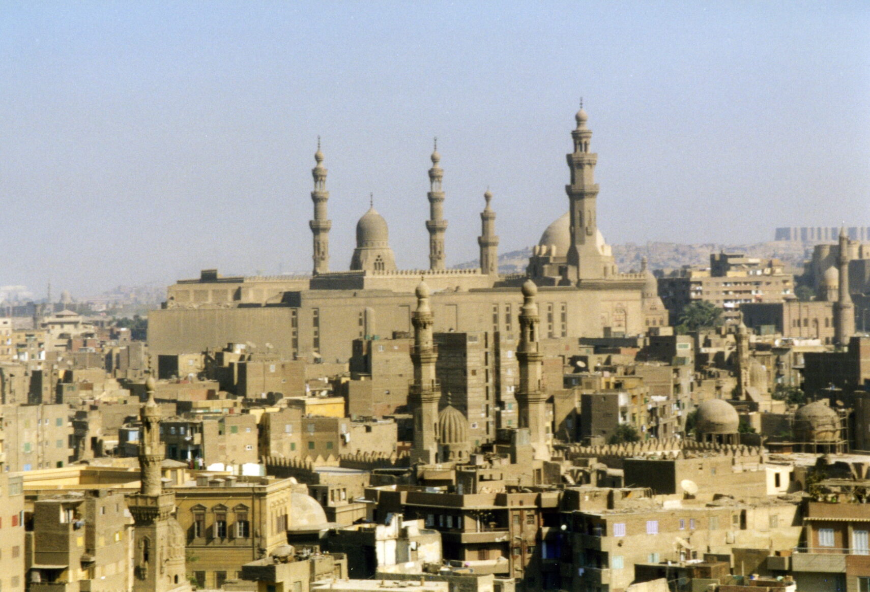 Cairo, Slowly